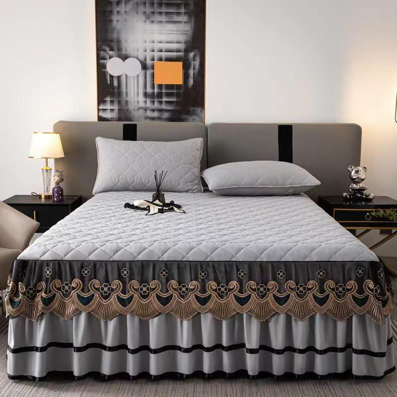 3PC Set of Royal Velvet Bedspread with Decorative Ruffled Skirt