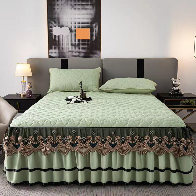3PC Set of Royal Velvet Bedspread with Decorative Ruffled Skirt